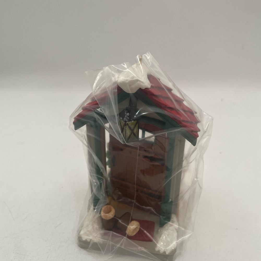 Hallmark  Miniature Red and Green Doorways around the world Christmas Ornament
